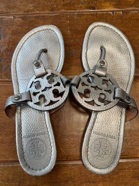 Tory Burch Metallic Silver Logo Cutout Thong Sandals